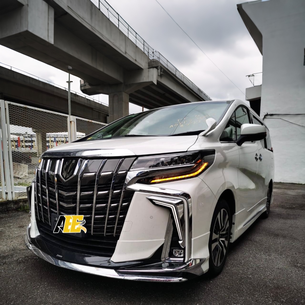Car preview