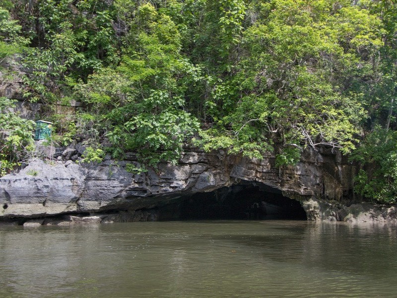 Crocodile Cave